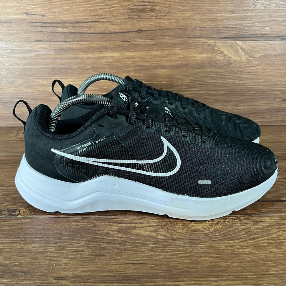 Nike Downshifter 12‎ Men’s Size 9 Running Shoes Athletic Sneakers